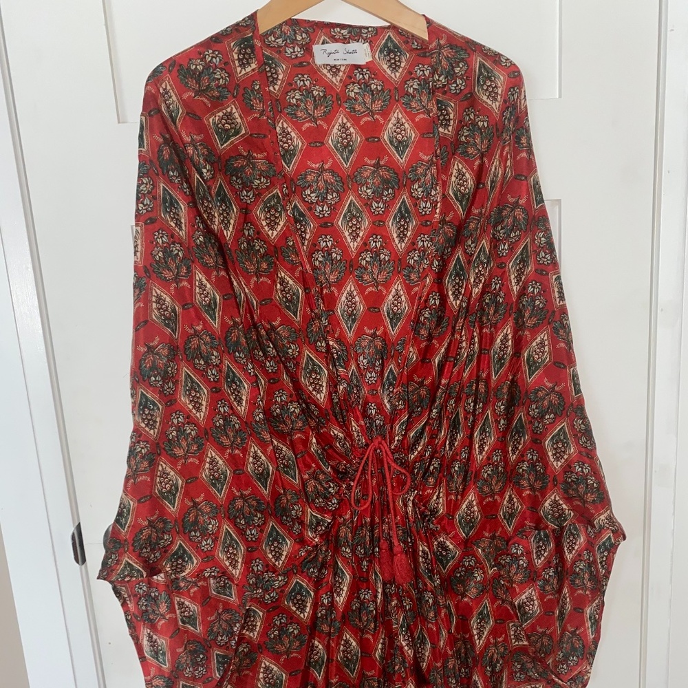 Red Rujuta Sheth Kimono/Cape - Picture 2 of 4